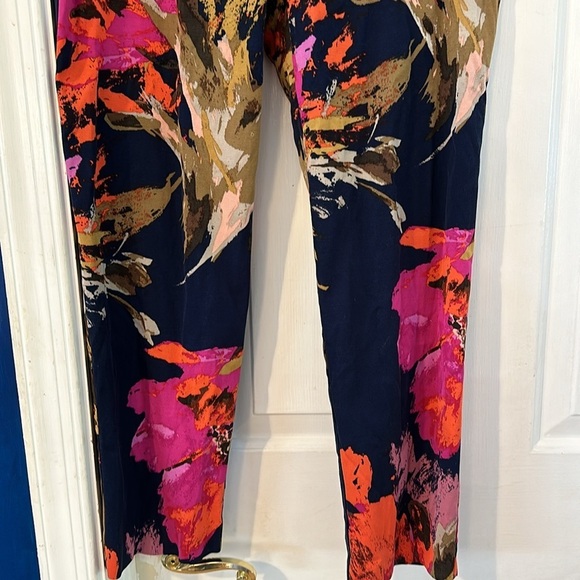 Women’s Trina Turk Floral Rayon Blend Ankle Pants Size 10 - Picture 3 of 10